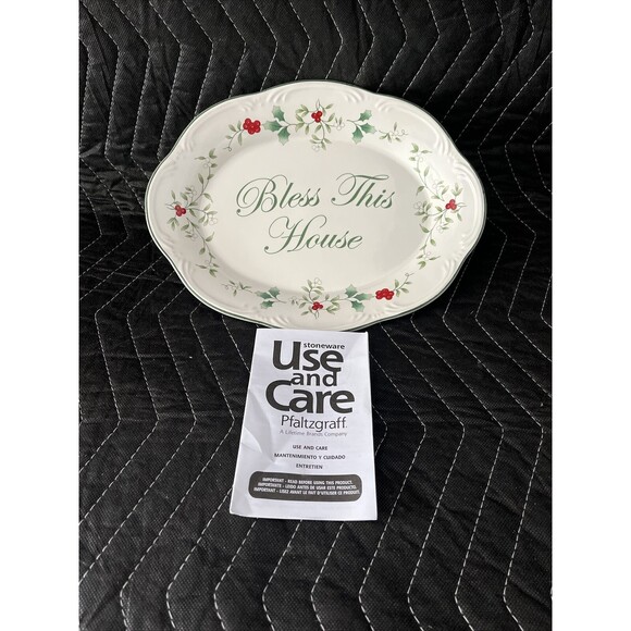 Pfaltzgraff Winterberry Christmas Bless This House Serving Plate - Picture 1 of 2